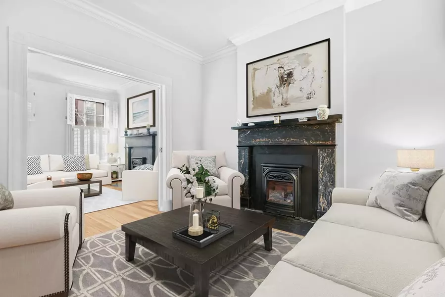 28 Irving St, Boston, MA 02114