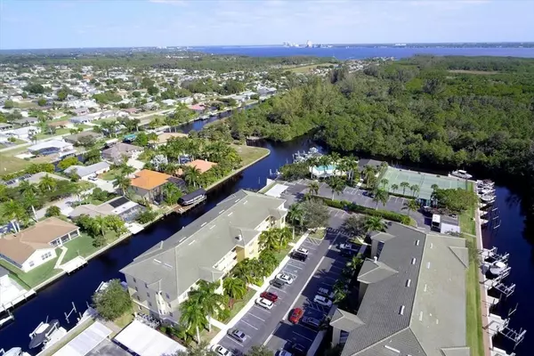 Cape Coral, FL 33990,1799 Four Mile Cove Pkwy #943