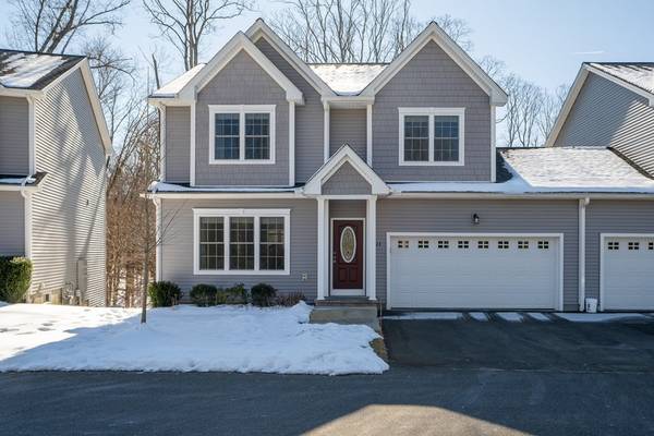 24 Rivercrest Way #24, South Hadley, MA 01075