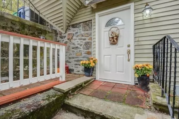 Newton, MA 02458,51-A Bennington St #51A