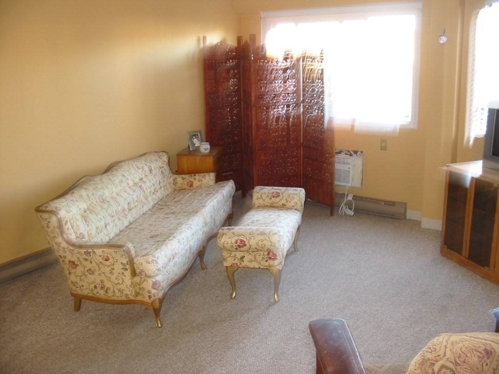 Peabody, MA 01960,111 Foster St #411