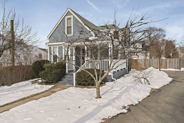 26 Beecher Place, Newton, MA 02459