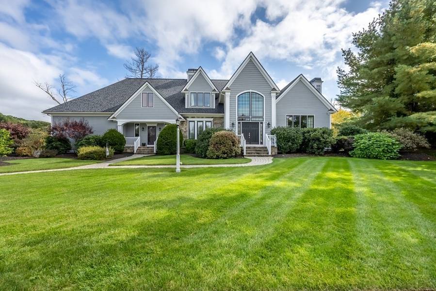 37 Andover Country Club Lane, Andover, MA 01810