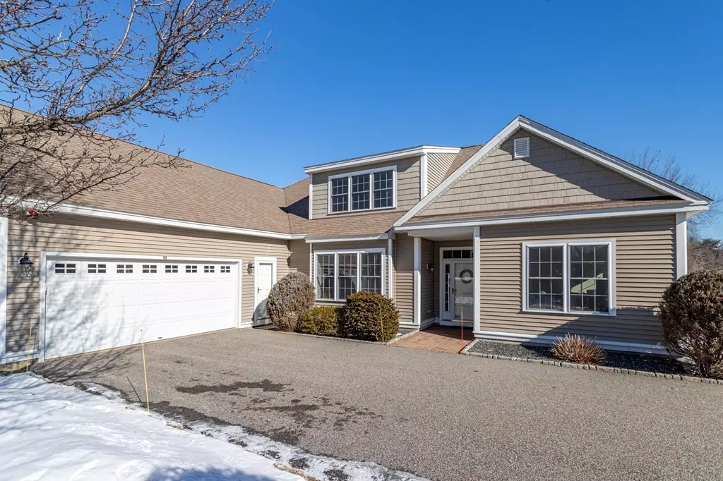 Clinton, MA 01510,111 Applewood Lane #111