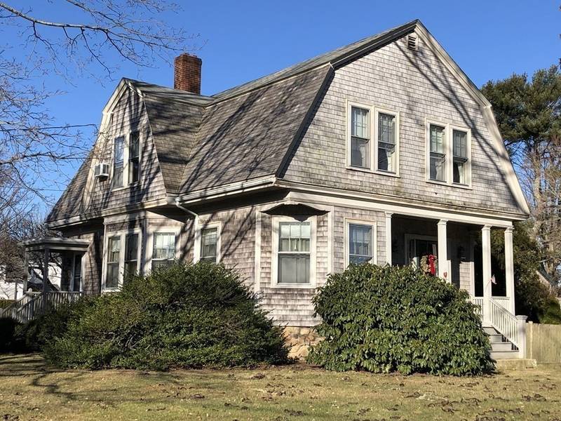 10 Chestnut St, Dartmouth, MA 02748