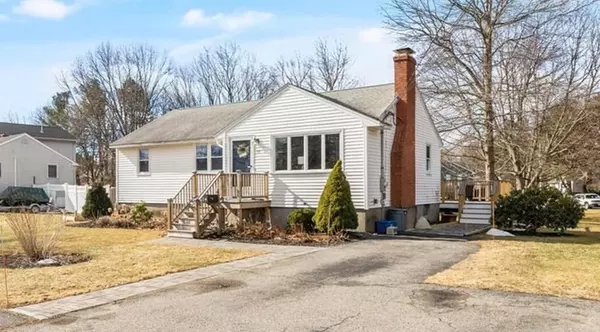 22 Dana Rd, Peabody, MA 01960