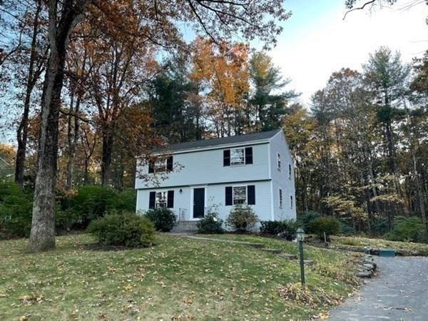 37 Maynard St, Northborough, MA 01532