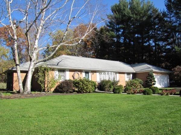 50 Oak Hill Dr, Worcester, MA 01609