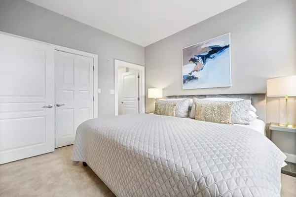 Boston, MA 02118,1387 Washington St #504