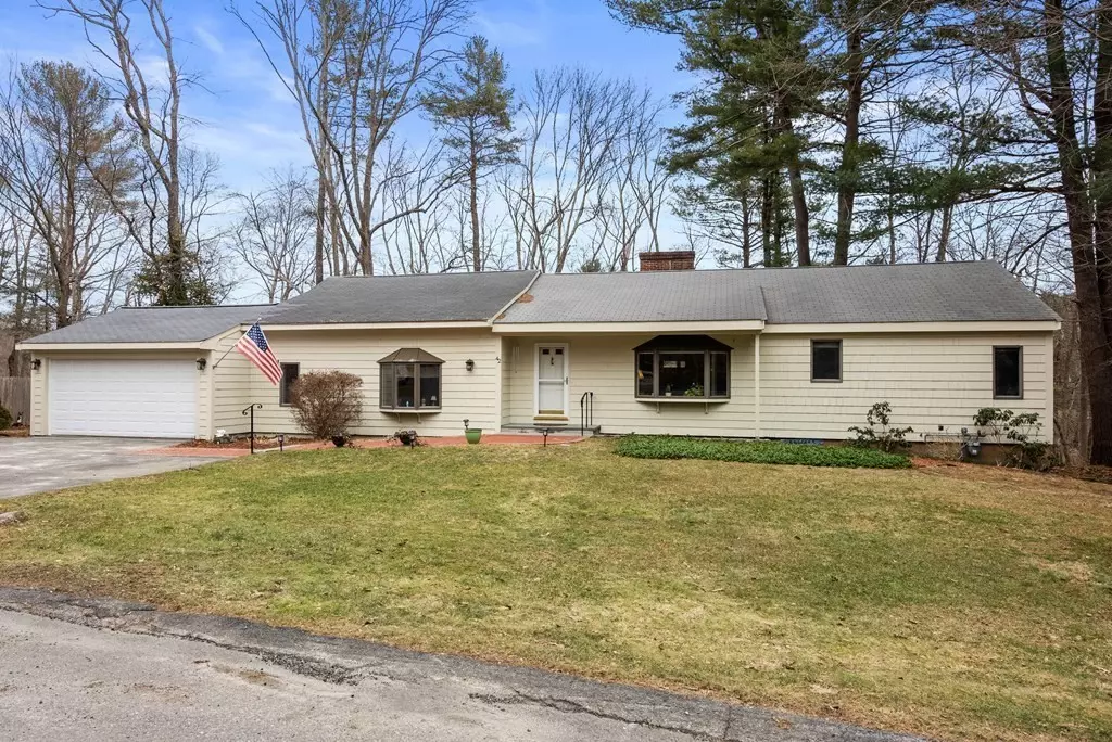 Weston, MA 02493,42 Brook Road