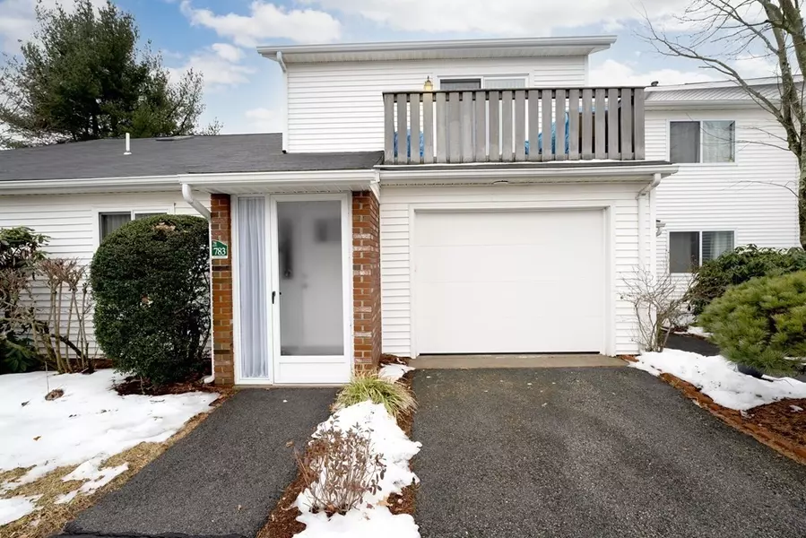 783 Williamsburg Circle #783, Warwick, RI 02886