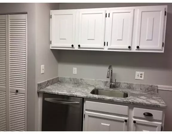 Natick, MA 01760,28 Walden Dr #19