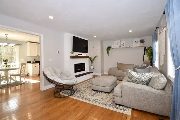 Wareham, MA 02576,35 Farmers Ln