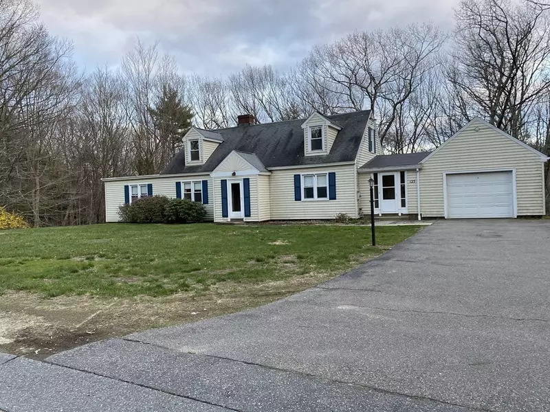 125 Greenville Rd, Ashby, MA 01431