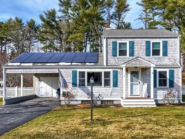 7 James Ave, Freetown, MA 02717