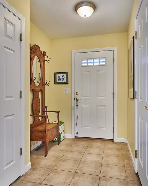 Belchertown, MA 01007,111 Daniel Shays Highway #19