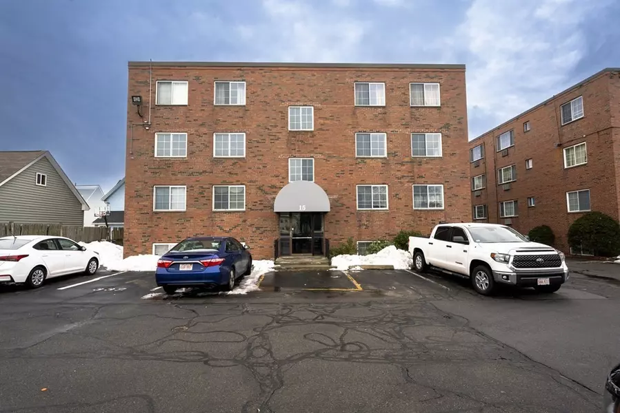 15 Staples Ave #34, Everett, MA 02149