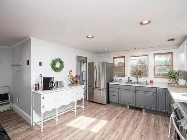 Acushnet, MA 02743,858 Main Street