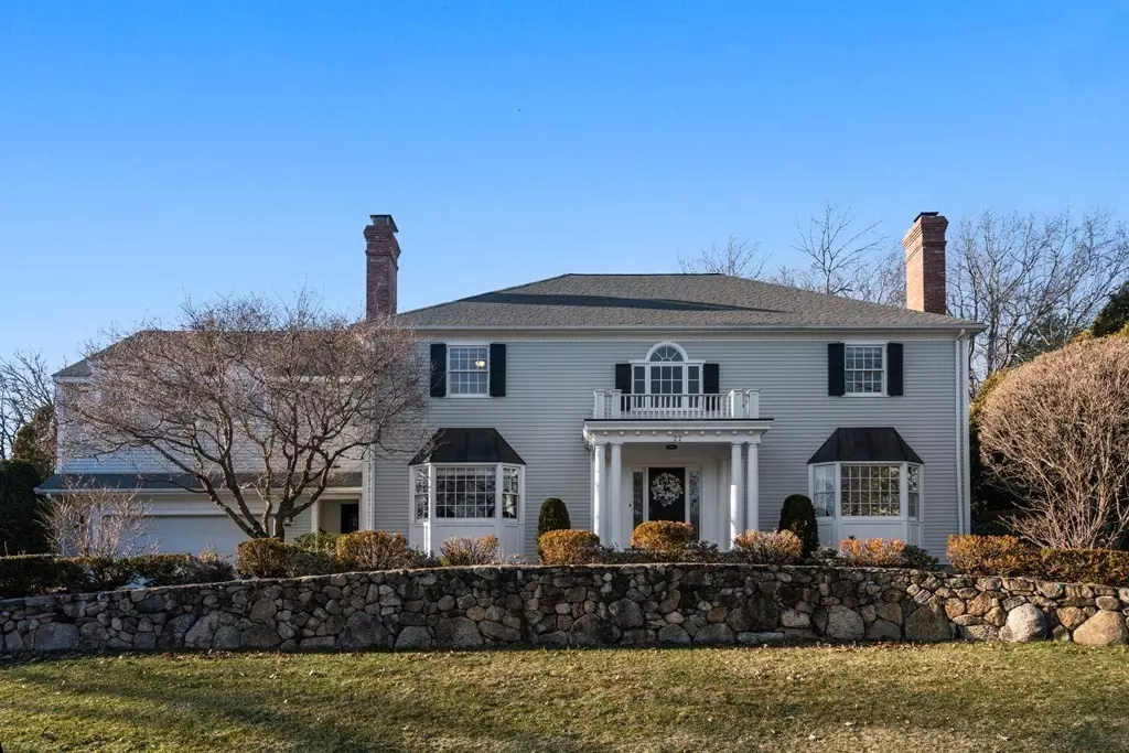 Wellesley, MA 02482,77 Monadnock Road