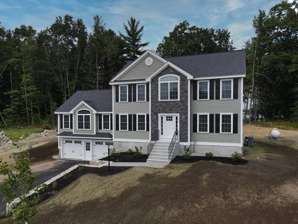 Dracut, MA 01826,59 Berube Lane #11