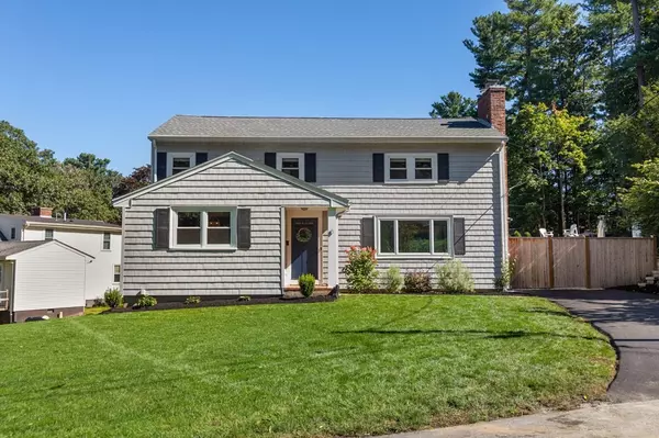 8 Scout Hill Ln, Reading, MA 01867