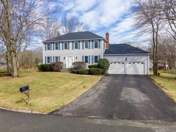 2 Simon Dr, Milford, MA 01757