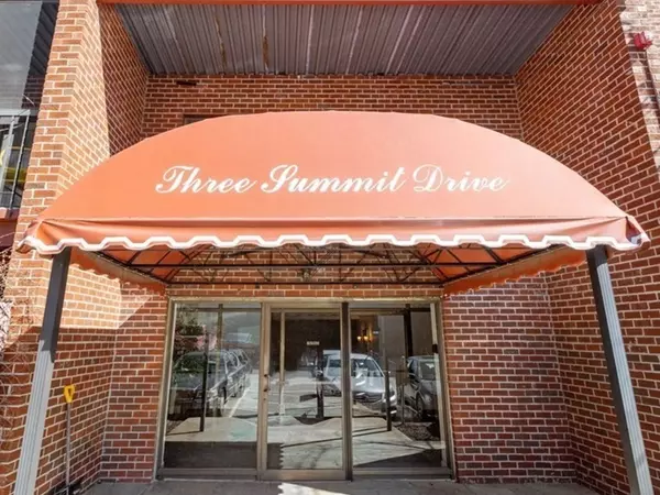 3 Summit Drive #61, Reading, MA 01867