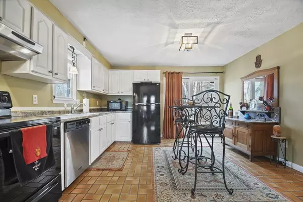 Manchester, NH 03104,245 Maryland Avenue