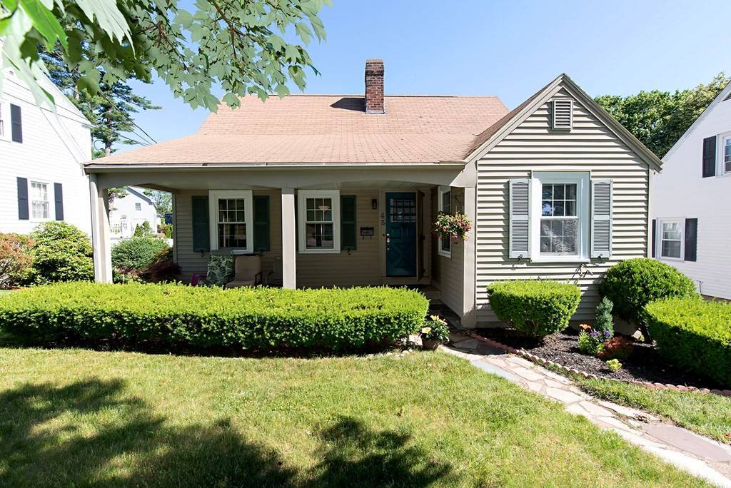 45 Cedar Cliff Rd, Braintree, MA 02184