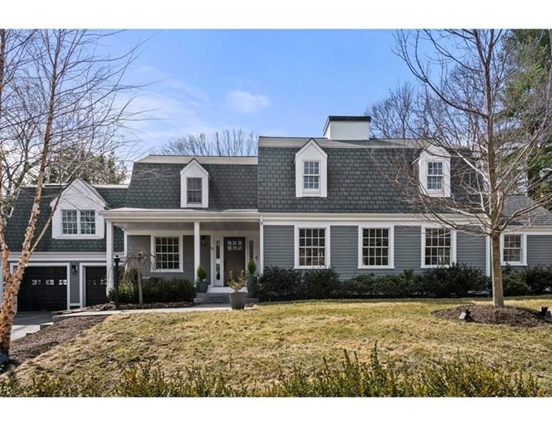 40 Hampshire Rd, Wellesley, MA 02481