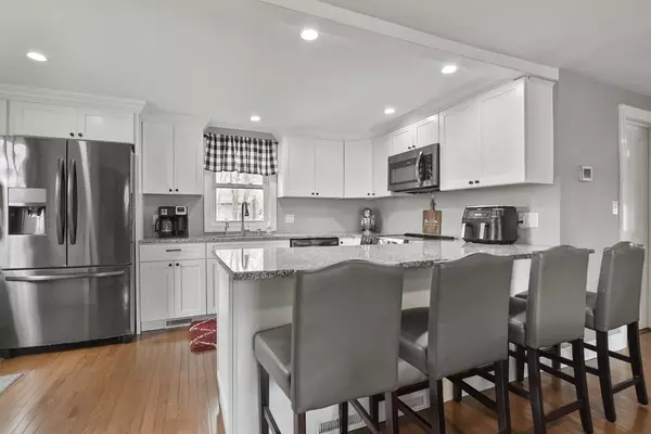 Abington, MA 02351,40 Harriss Ct