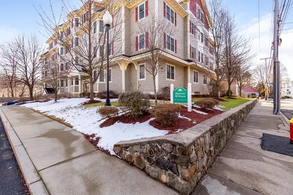 391 Pleasant St #102, Melrose, MA 02176