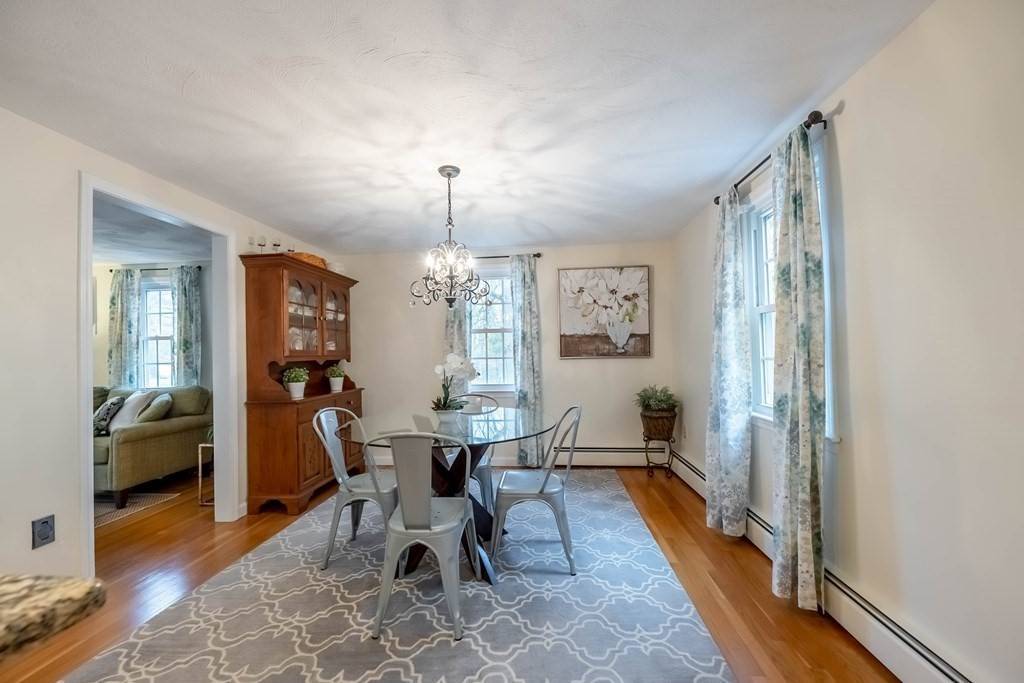 Andover, MA 01810,1 Mulberry Cir