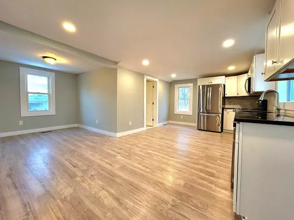 Webster, MA 01570,47 Thompson Rd