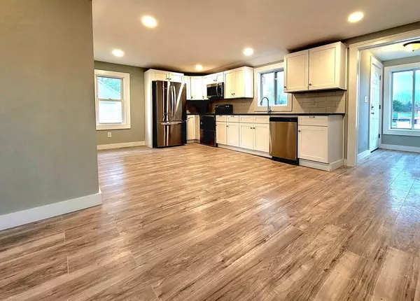 Webster, MA 01570,47 Thompson Rd