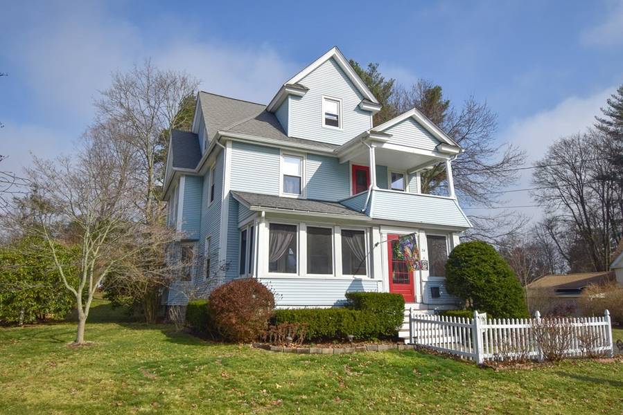 24 Brook St, East Longmeadow, MA 01028