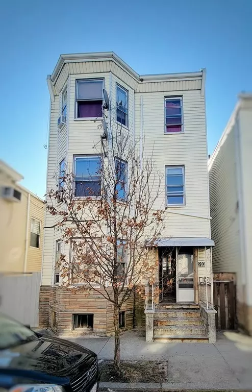 203 London, Boston, MA 02128