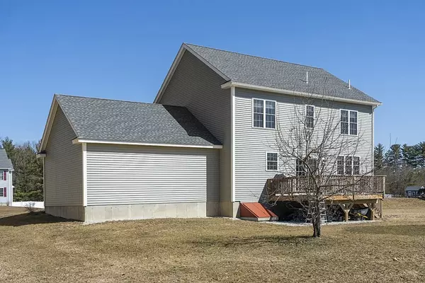 Pepperell, MA 01463,1 Maureens Way