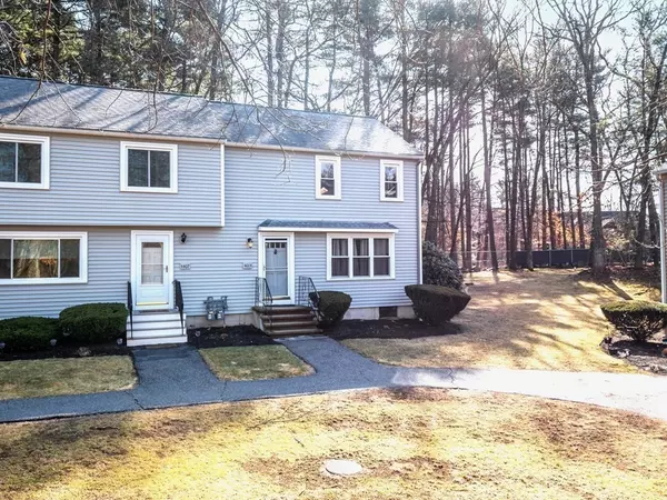 Tyngsborough, MA 01879,401 Cardinal Lane #401