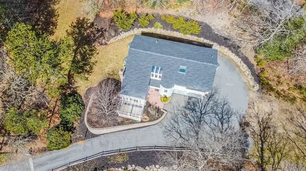 Barnstable, MA 02648,50 Whistleberry Drive