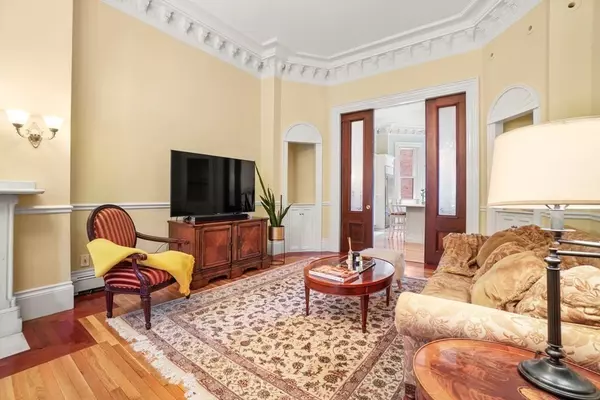 Boston, MA 02118,604 Tremont Street #1