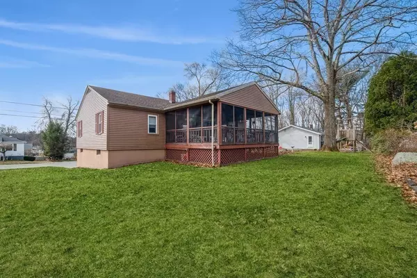 Webster, MA 01570,24 Westwood Road