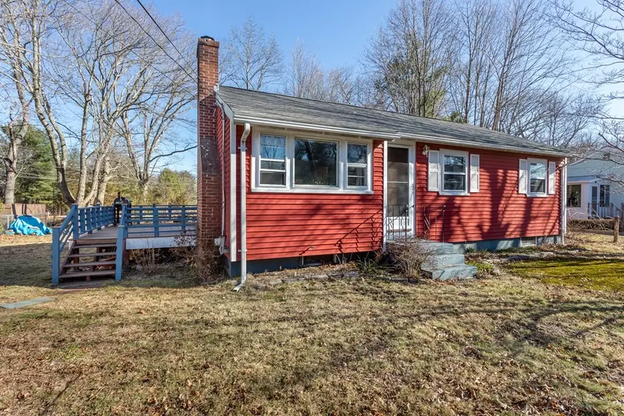 30 Westdale Rd, Holbrook, MA 02343