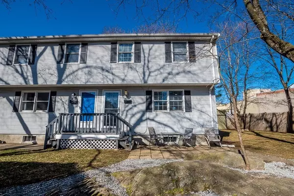 42 Rock St #42, Norwood, MA 02062