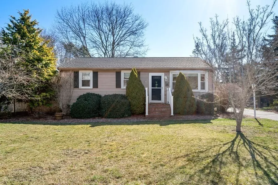 1 Saint Francis Ave, Kingston, MA 02364