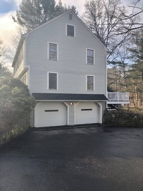 North Andover, MA 01845,71 Olympic Ln