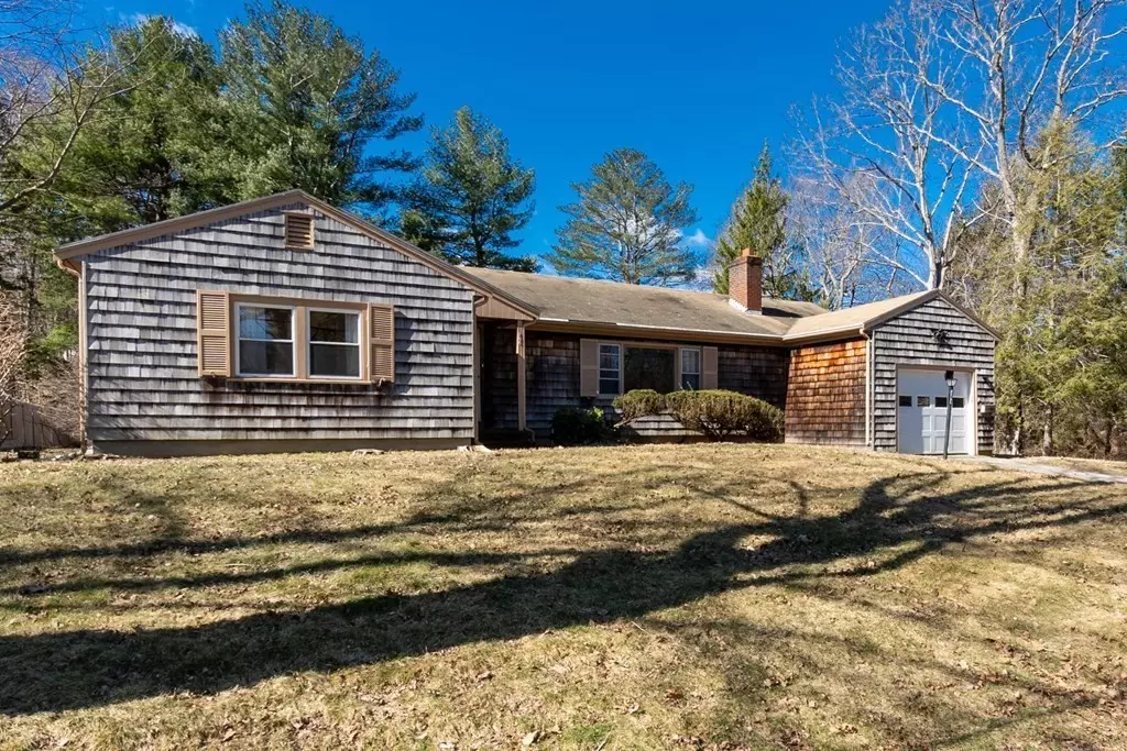 Hamilton, MA 01982,206 Linden St