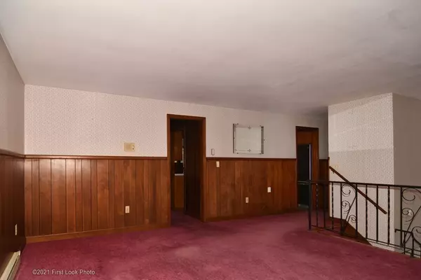 Swansea, MA 02777,407 Market St