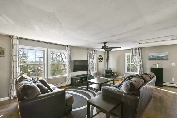 Auburn, MA 01501,10 Buttonwood Lane
