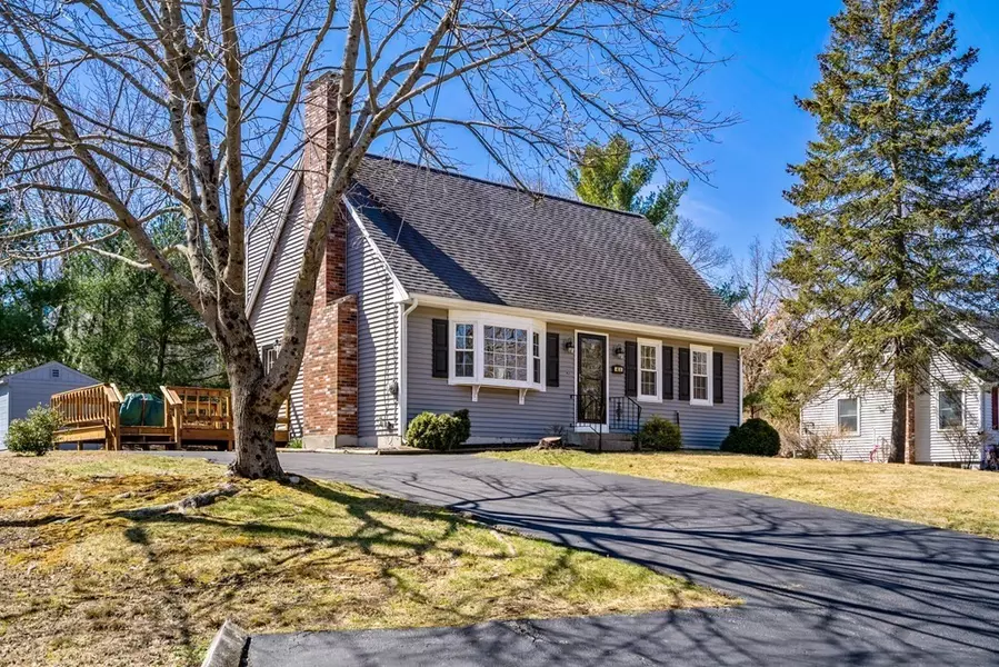 46-A George St, Plainville, MA 02762